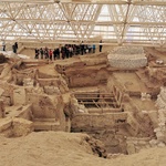 Když archeologie potkává architekturu. Nové návštěvnické centrum v nejstarším městě světa. Foto: Egemen Karakaya