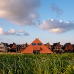 Jako faraón. Místo farmářského domku si postavil pyramidu. Foto: Jordi Huisman