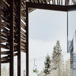 Přístavba a nový vstup do areálu těsně navazují na další legendární místo, skokanský můstek Holmenkollen. Foto: Thomas Ekström