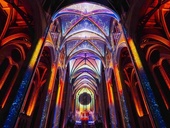 Foto: AURA Grace Cathedral, Moment Factory Foto: AURA Grace Cathedral, Moment Factory