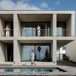 Život v kostce. Casa Rocha se vymyká konvencím. Je to špatně? Foto: Ivo Tavares Studio Život v kostce. Casa Rocha se vymyká konvencím. Je to špatně? Foto: Ivo Tavares Studio