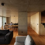 Život v kostce. Casa Rocha se vymyká konvencím. Je to špatně? Foto: Ivo Tavares Studio Život v kostce. Casa Rocha se vymyká konvencím. Je to špatně? Foto: Ivo Tavares Studio