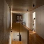 Život v kostce. Casa Rocha se vymyká konvencím. Je to špatně? Foto: Ivo Tavares Studio Život v kostce. Casa Rocha se vymyká konvencím. Je to špatně? Foto: Ivo Tavares Studio