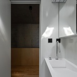 Život v kostce. Casa Rocha se vymyká konvencím. Je to špatně? Foto: Ivo Tavares Studio Život v kostce. Casa Rocha se vymyká konvencím. Je to špatně? Foto: Ivo Tavares Studio