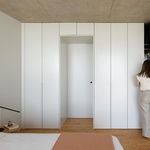 Život v kostce. Casa Rocha se vymyká konvencím. Je to špatně? Foto: Ivo Tavares Studio Život v kostce. Casa Rocha se vymyká konvencím. Je to špatně? Foto: Ivo Tavares Studio