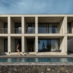 Život v kostce. Casa Rocha se vymyká konvencím. Je to špatně? Foto: Ivo Tavares Studio Život v kostce. Casa Rocha se vymyká konvencím. Je to špatně? Foto: Ivo Tavares Studio