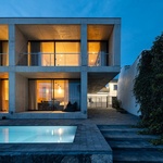 Život v kostce. Casa Rocha se vymyká konvencím. Je to špatně? Foto: Ivo Tavares Studio Život v kostce. Casa Rocha se vymyká konvencím. Je to špatně? Foto: Ivo Tavares Studio